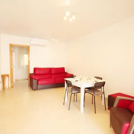 Roland Apartment *