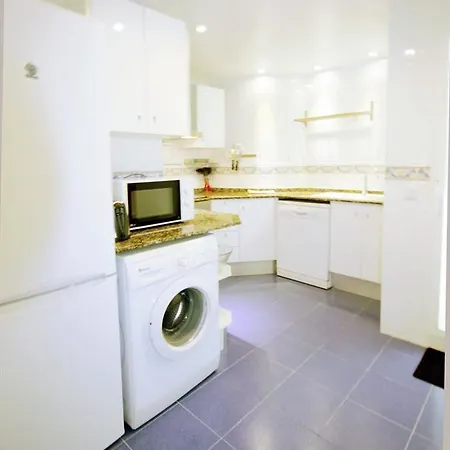 Roland Apartment